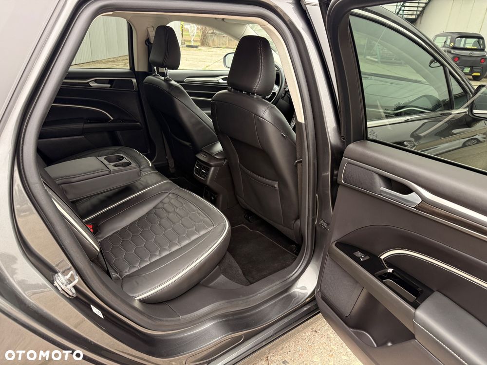 Ford Mondeo 2.0 EcoBlue VIGNALE - 13