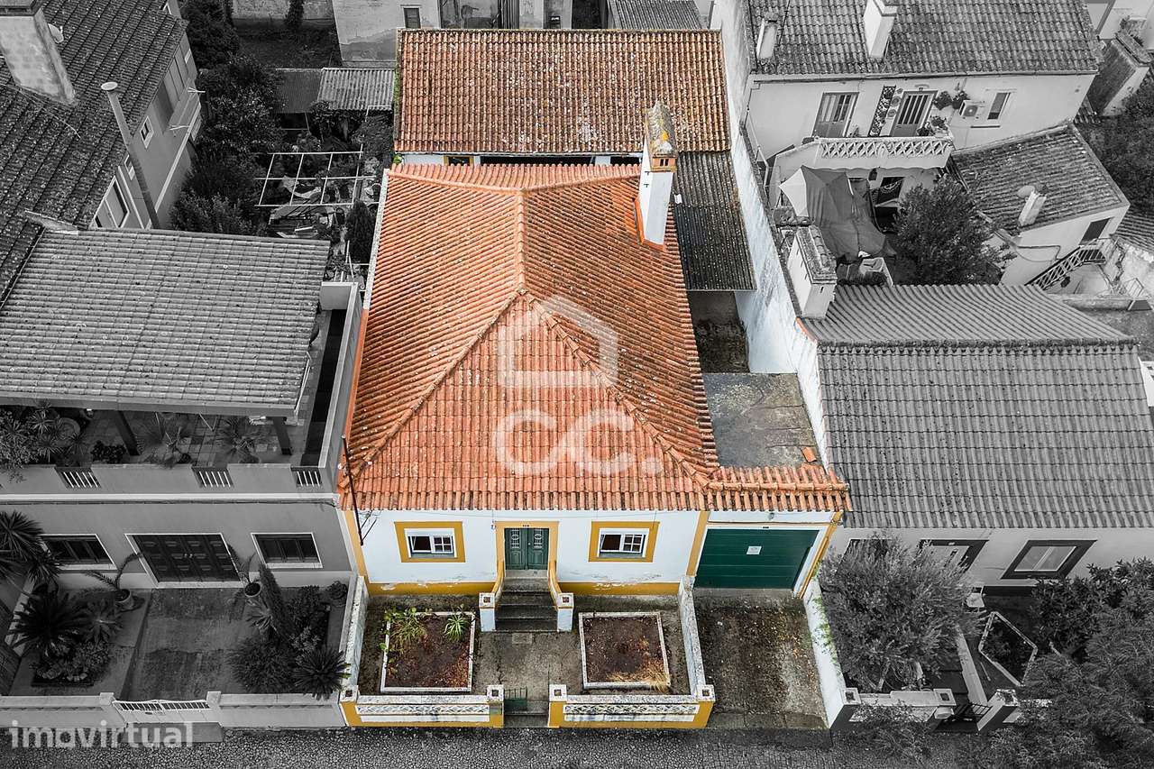 Moradia T3 c/ Quintal e Garagem no Centro de Montemor-o-Novo, Évora - Grande imagem: 2/29