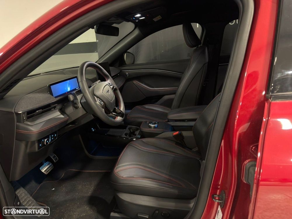 Ford Mustang Mach-E Alargada - 4