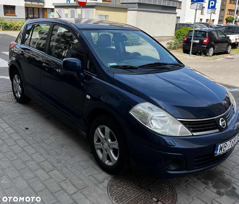 Nissan Tiida 1.6 Acenta - 1