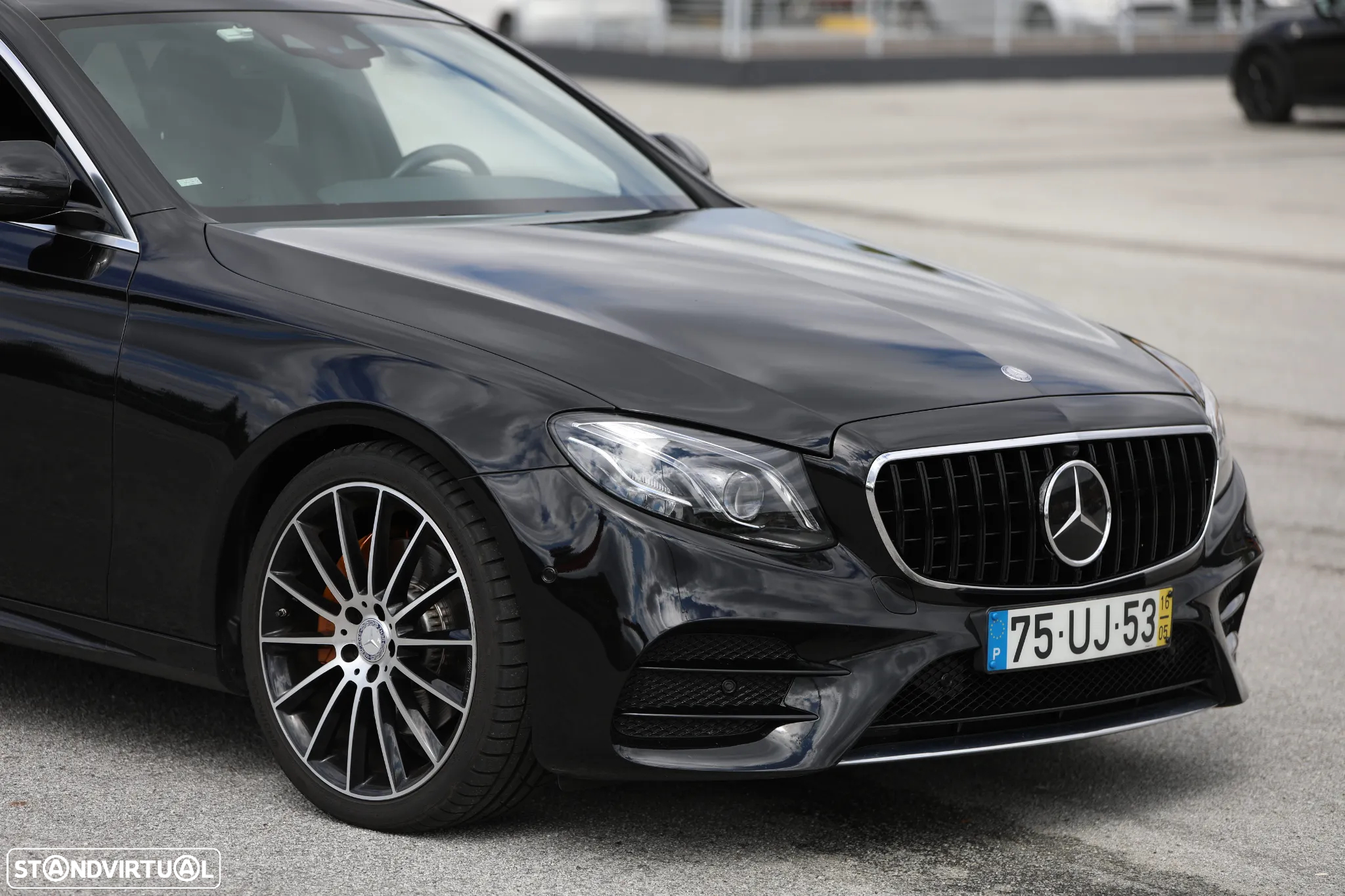 Mercedes-Benz E 220 d 9G-TRONIC AMG Line - 8