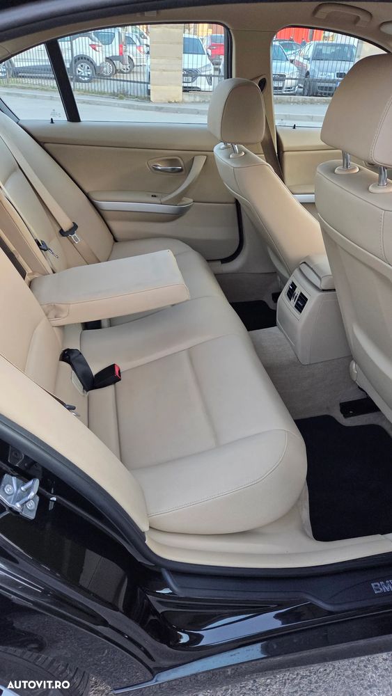 BMW Seria 3 320d DPF - 10