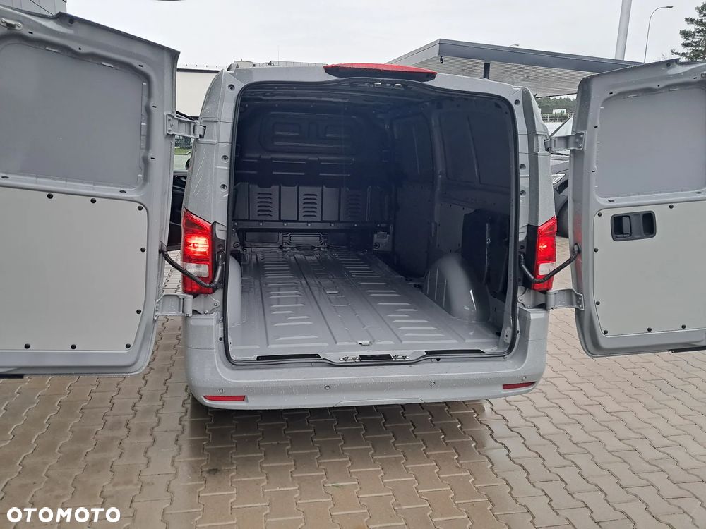 Mercedes-Benz Vito 119 CDI - 16