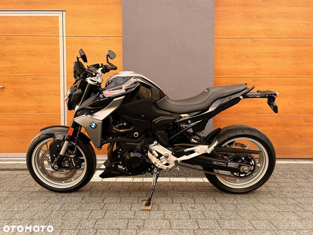 BMW F - 5