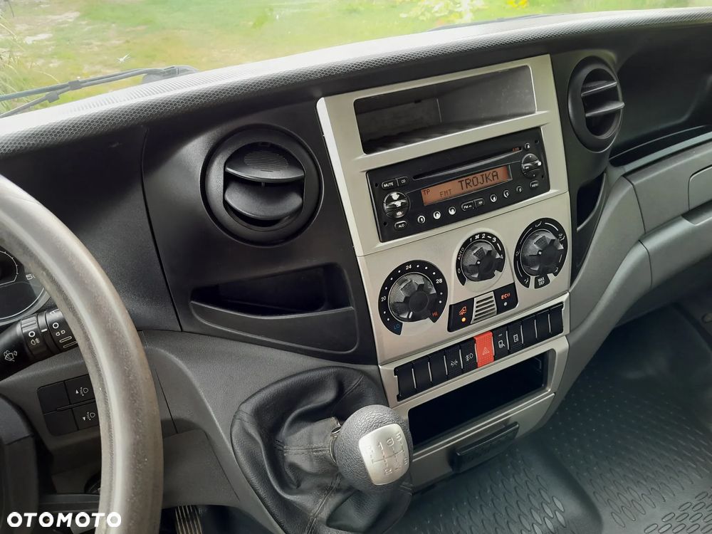 Iveco 35C17D - 5
