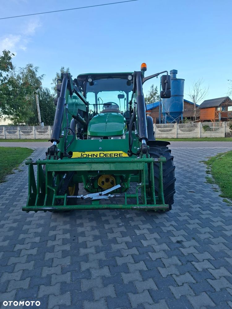 John Deere 5100m - 5