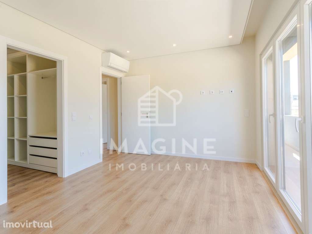 ***Apartamento T3 na Quinta da Amizade, Setúbal - Modernidade e Co... - Grande imagem: 2/28