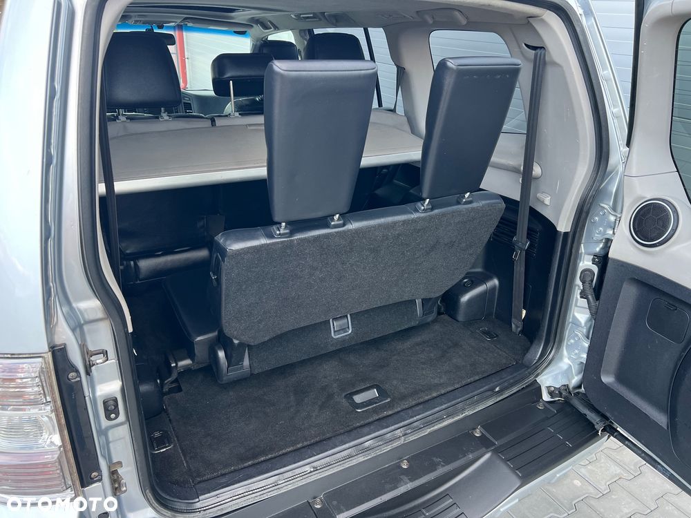 Mitsubishi Pajero 3.2 DI-D Automatik Instyle - 12