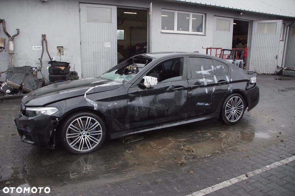 Auto na części - BMW G30 530d xDrive 3.0 D B57D30 265 KM GA8HP75X 475 2019R Silnik Skrzynia Drzwi  Klapa Lampa Szyba Felga Deska Kokpit Moduł Licznik - 10