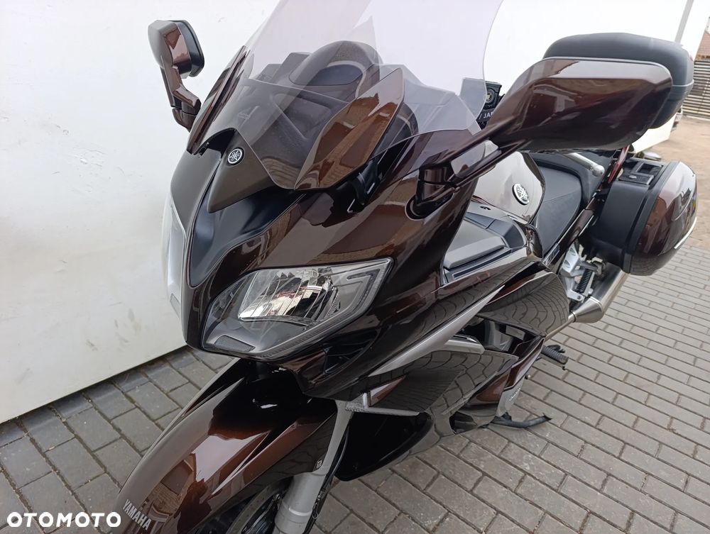 Yamaha FJR - 11