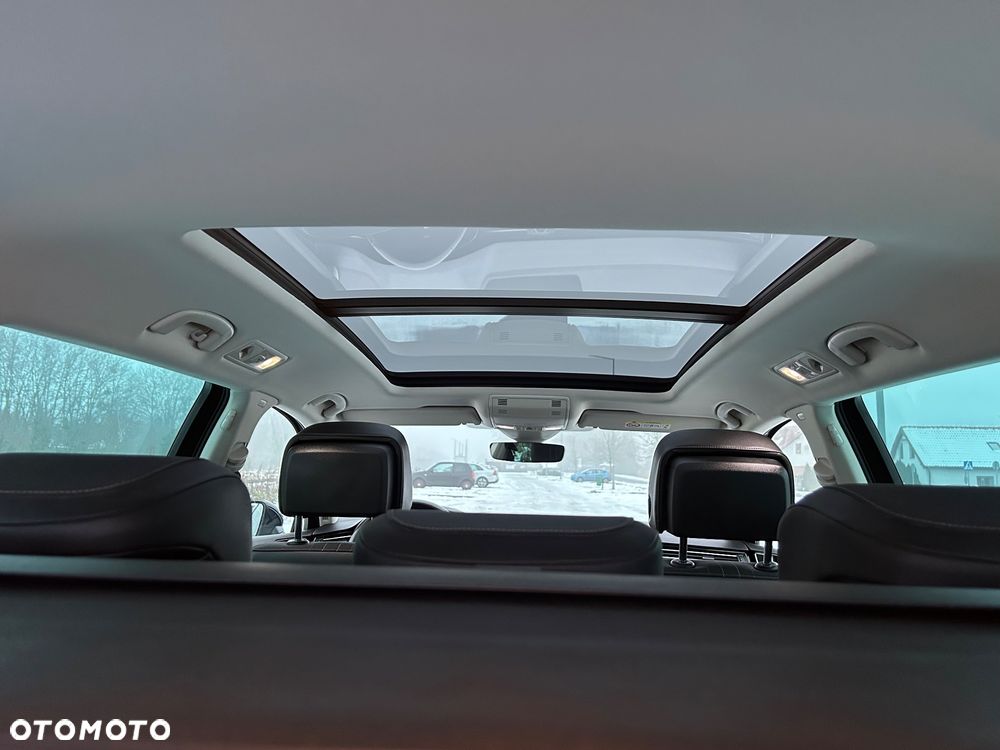 Volkswagen Passat 2.0 TDI SCR 4Motion DSG Alltrack - 25