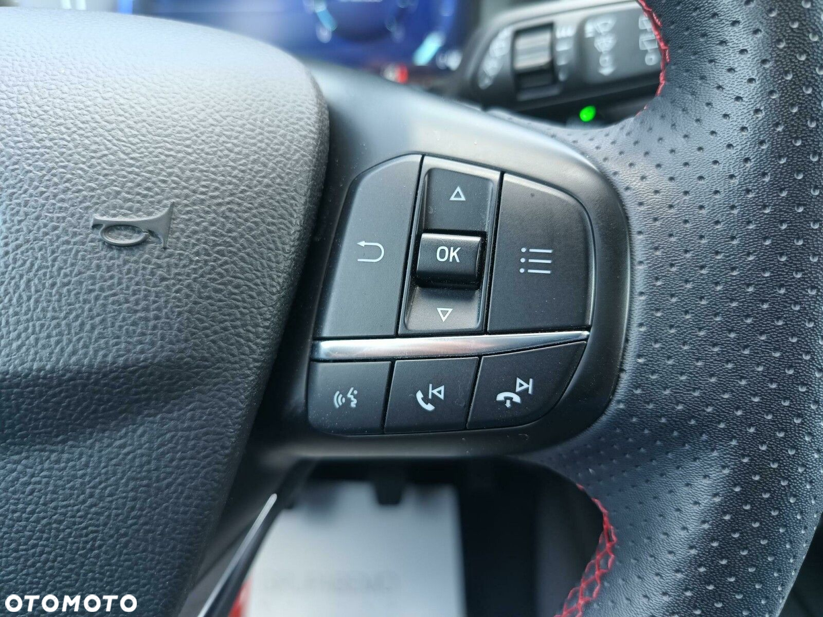 Ford Kuga 1.5 EcoBoost FWD ST-Line - 31