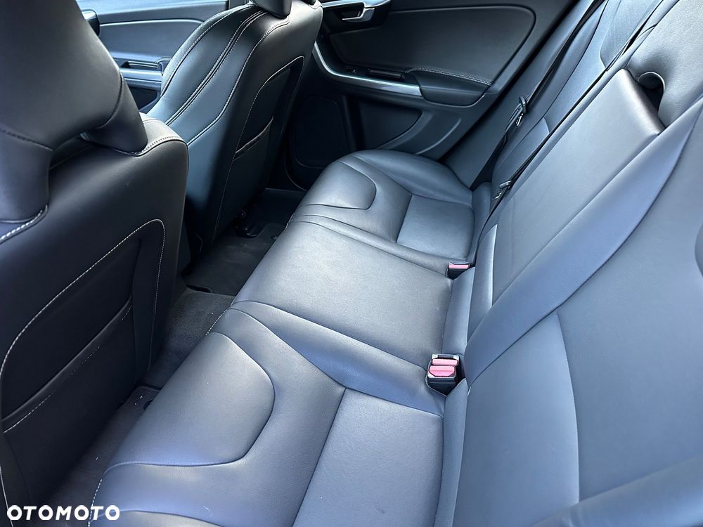 Volvo V60 - 20