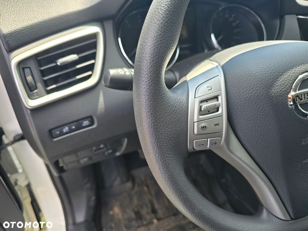 Nissan Qashqai 1.2 DIG-T N-Vision - 20