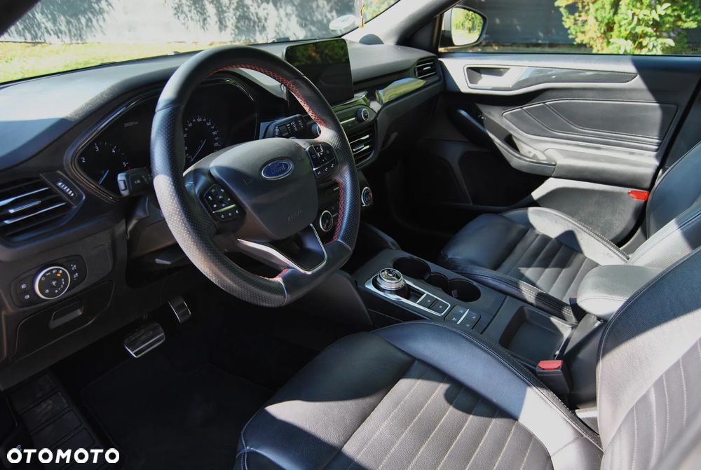 Ford Focus 1.5 EcoBlue Start-Stopp-System ST-LINE STYLE - 5
