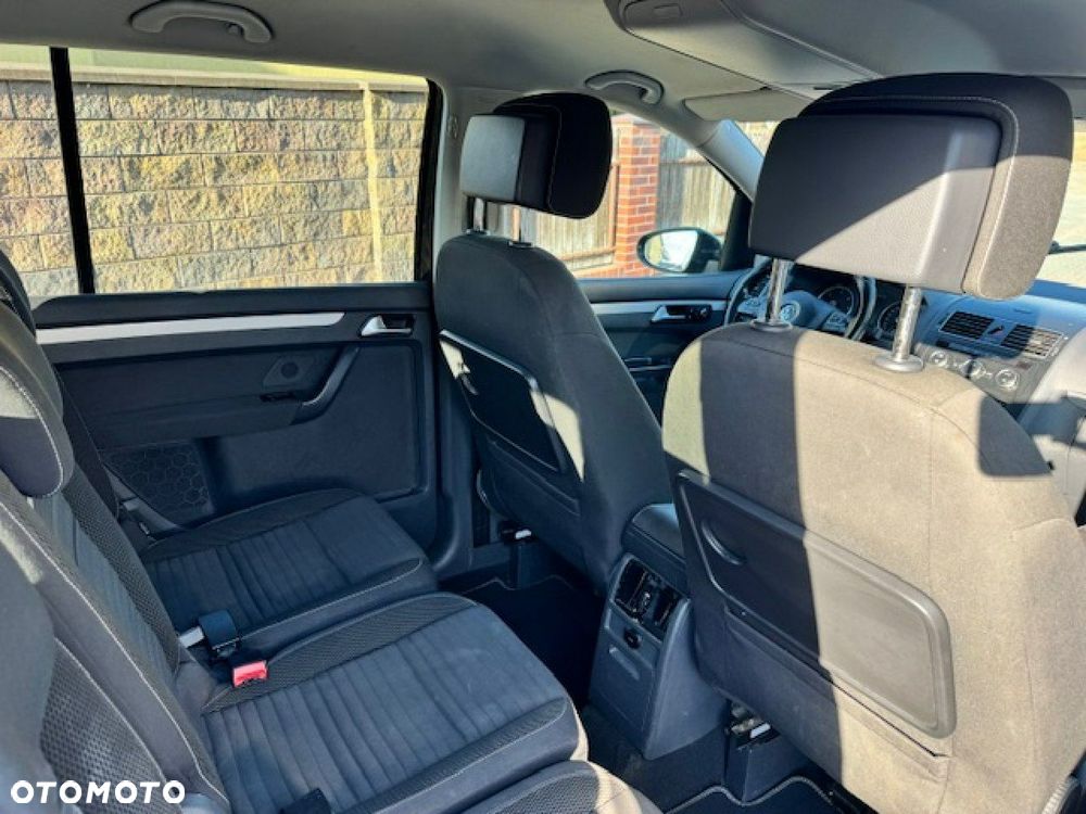 Volkswagen Touran 1.6 TDI DPF Comfortline - 8
