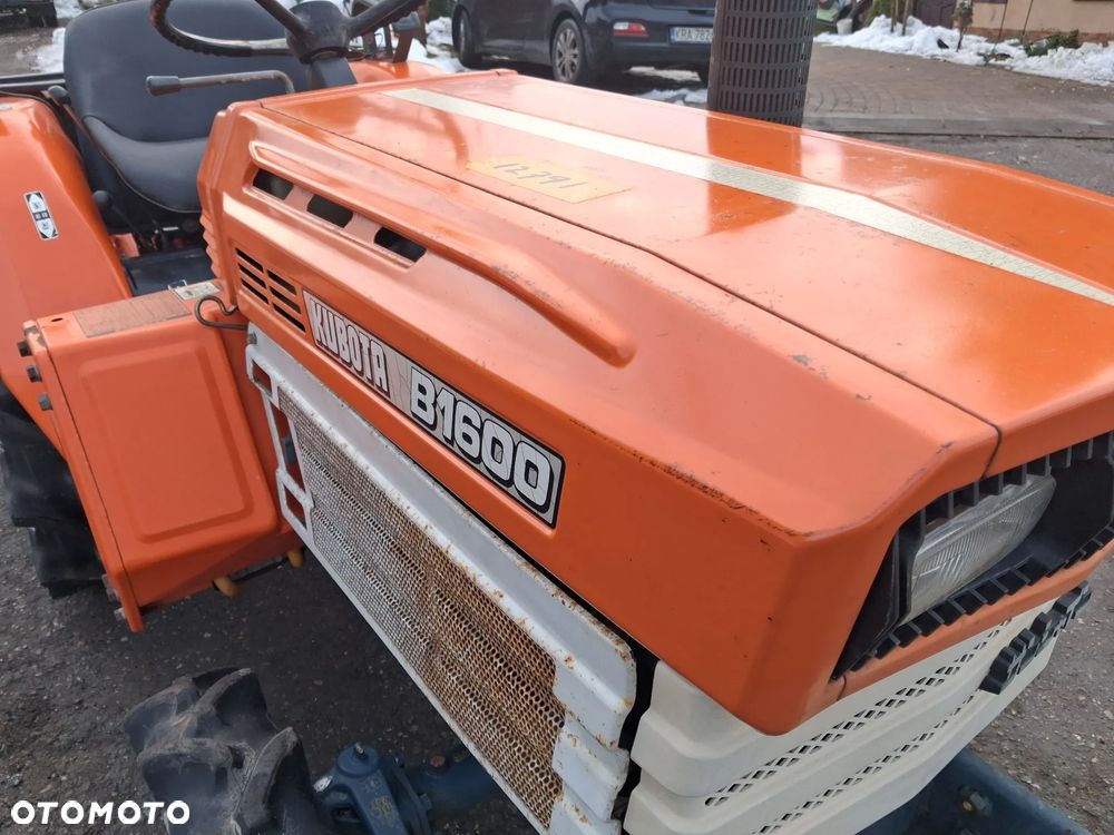 Kubota B1600    4x4 - 11