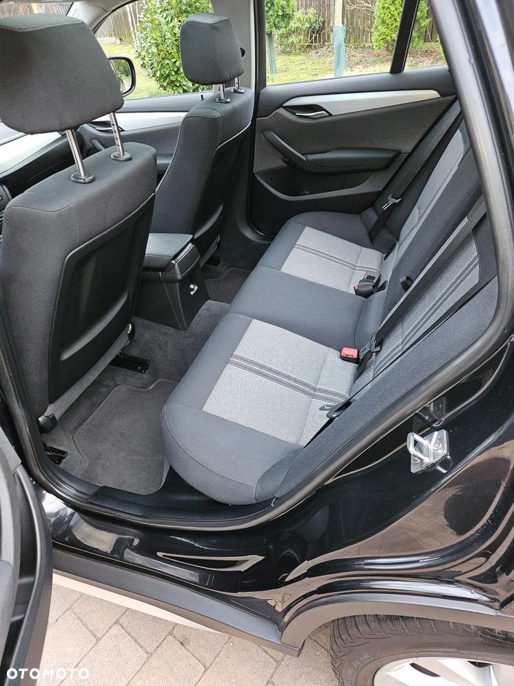 BMW X1 sDrive18i Sport Line - 10