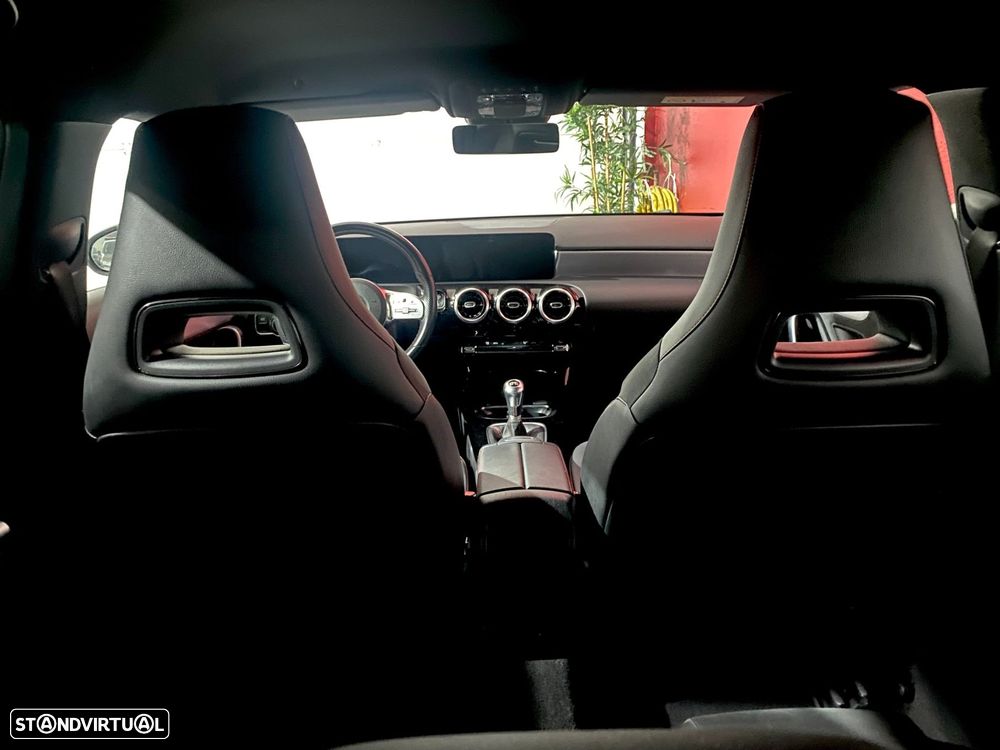 Mercedes-Benz A 180 d AMG Line - 48