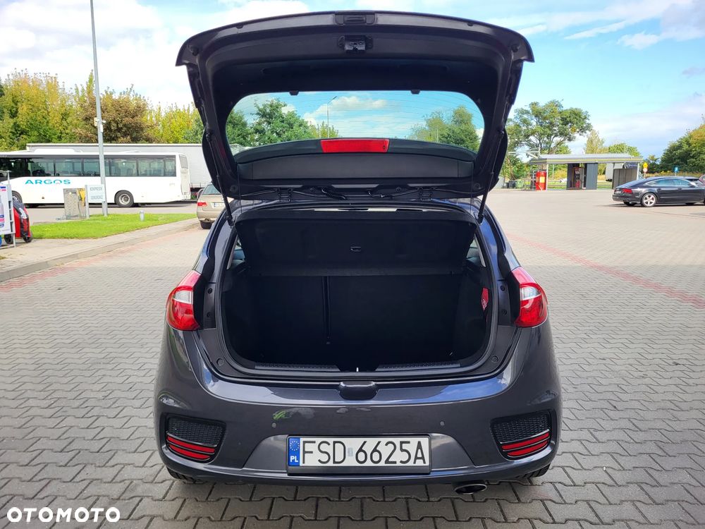 Kia Ceed 1.4 L Business Line - 35
