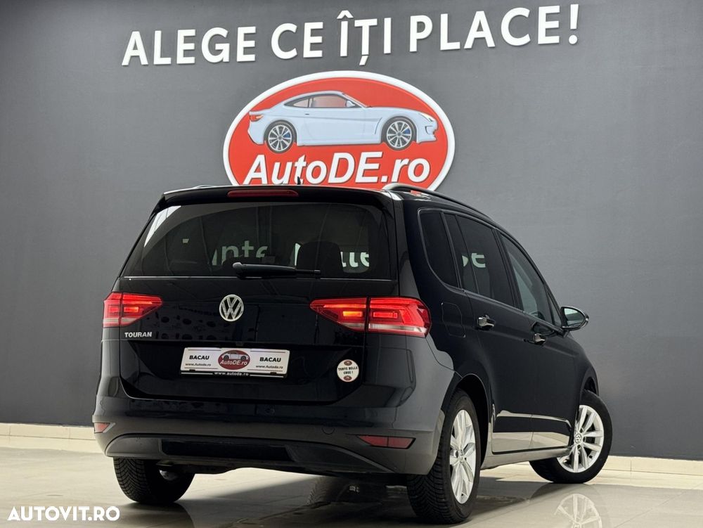 Volkswagen Touran - 4