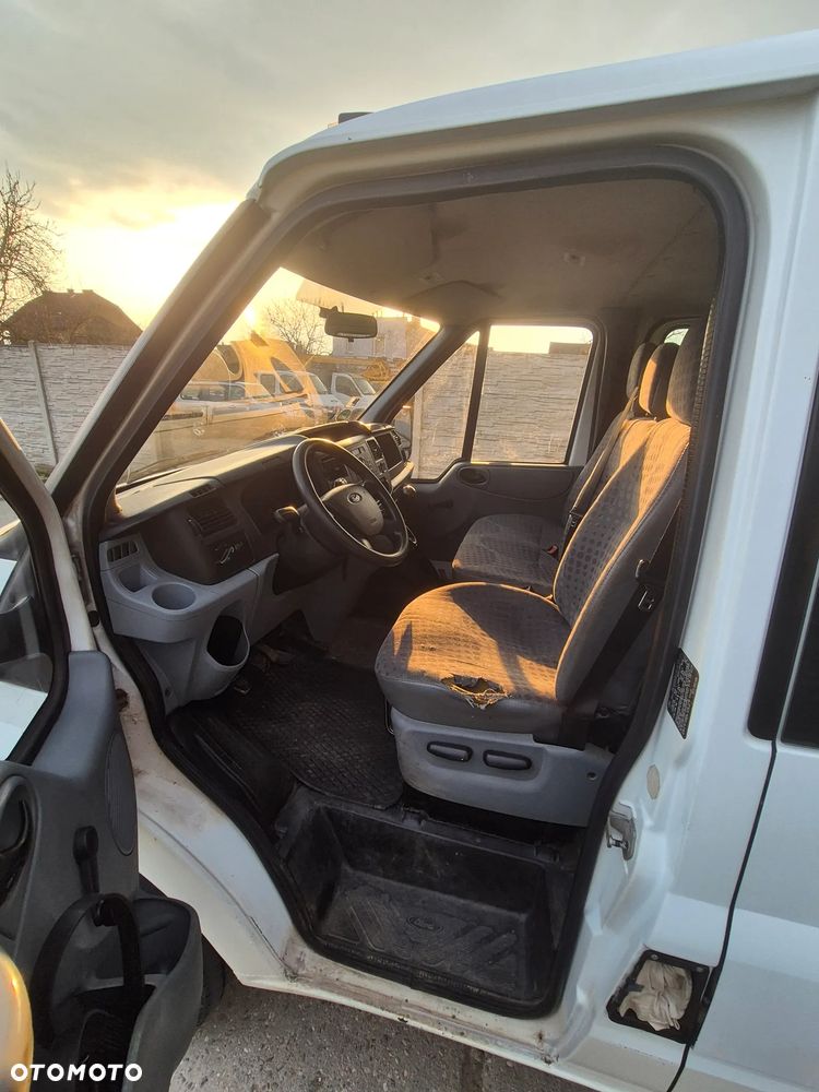 Ford Transit - 4