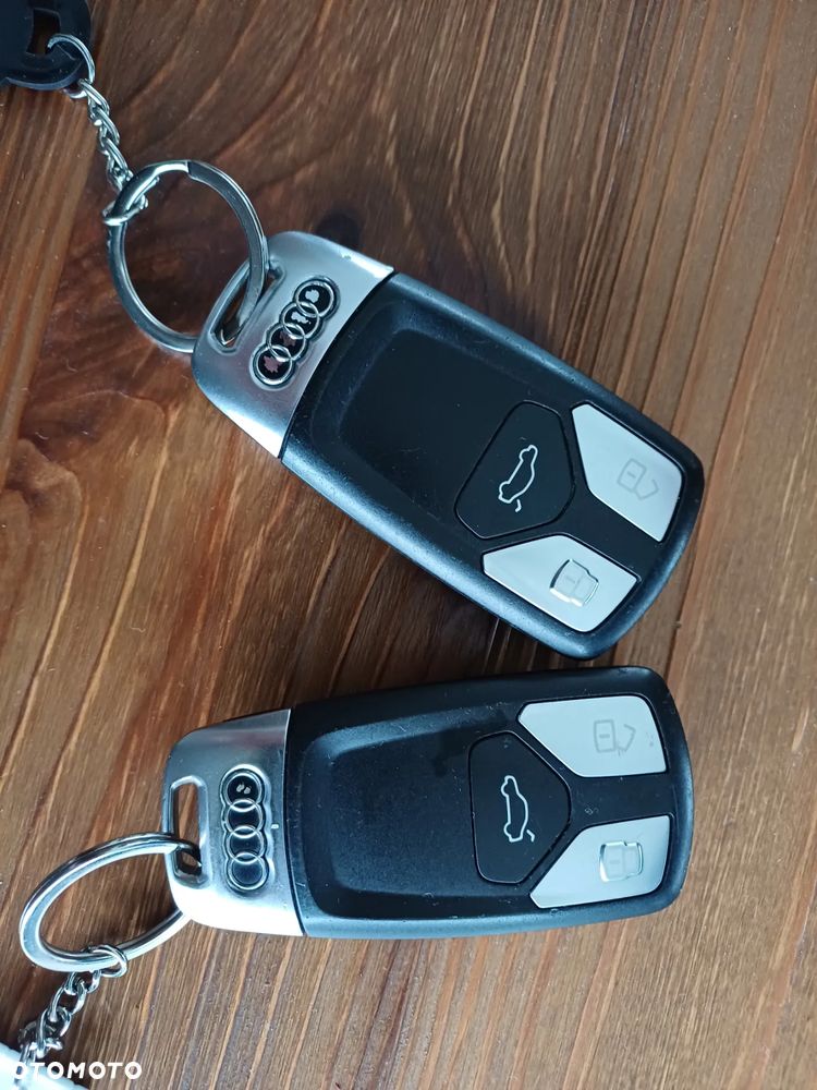 Audi A4 Avant 2.0 TDI - 26