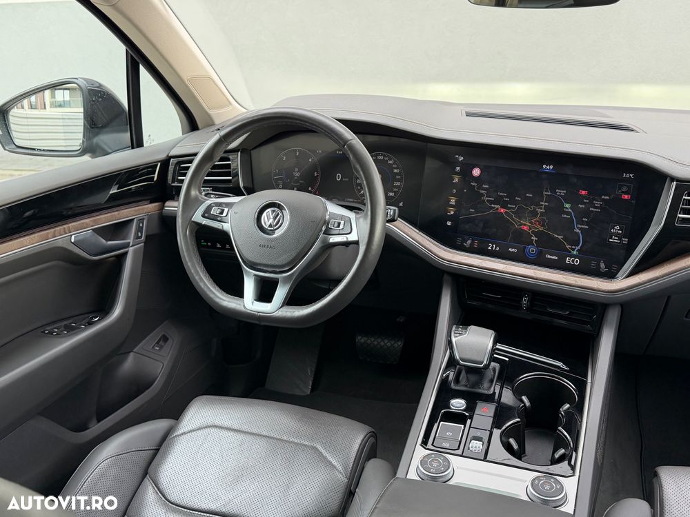 Volkswagen Touareg 3.0 V6 TDI 4Motion DPF Automatik Atmosphere - 6