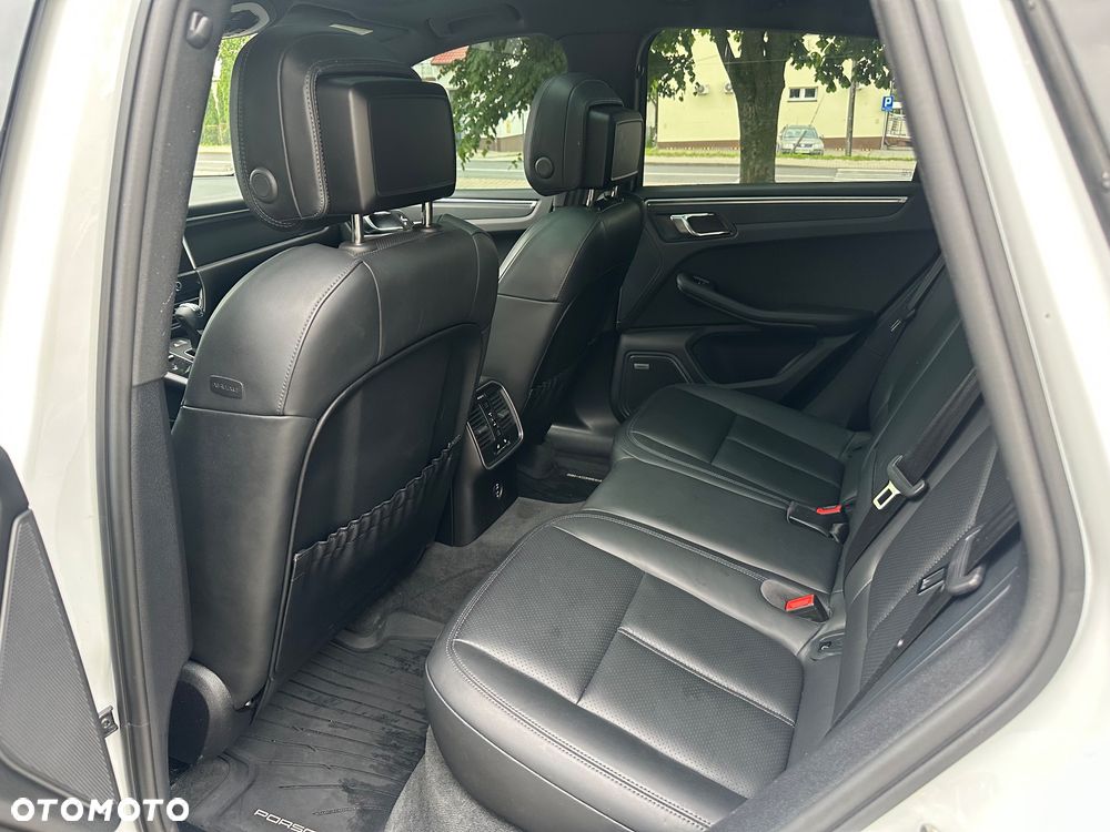 Porsche Macan Standard - 28