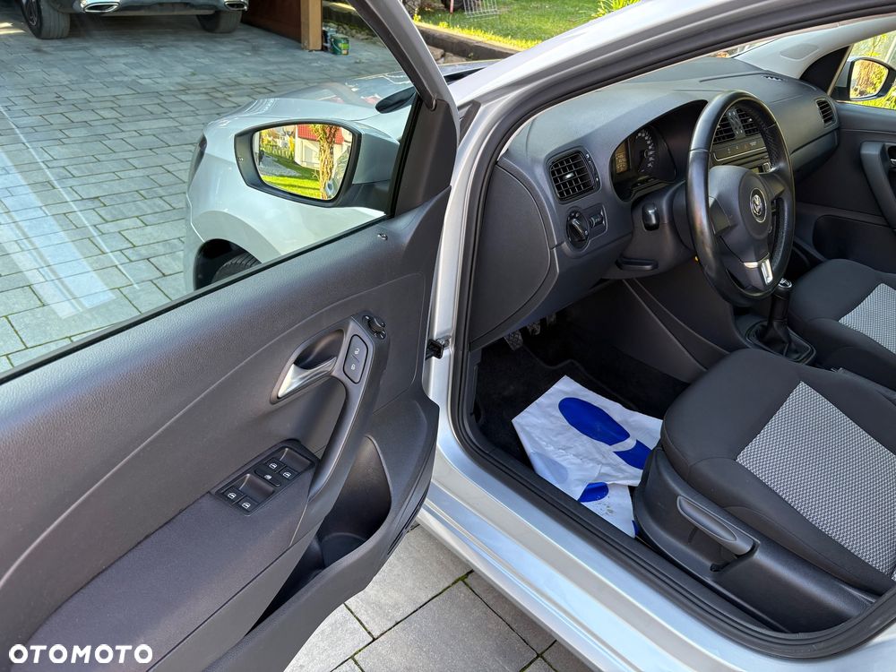 Volkswagen Polo - 25