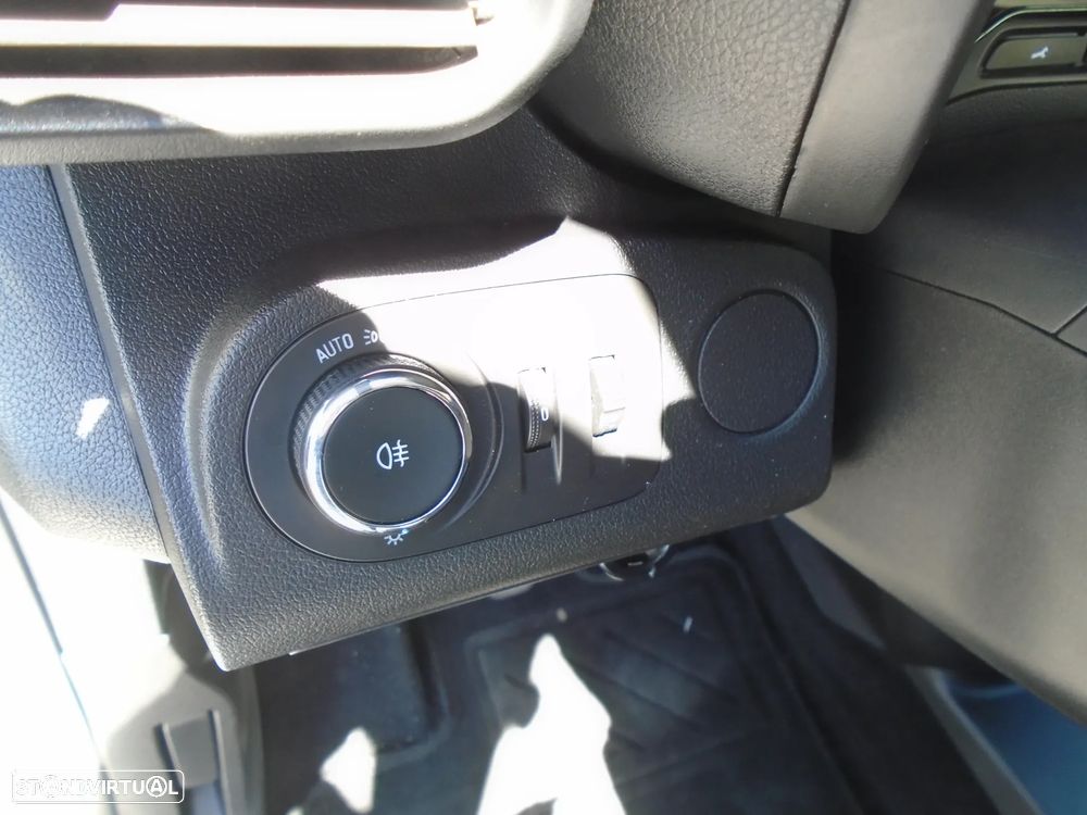 Opel Combo 1.5 DTI NACIONAL 102 CV 3 LUGARES- 6V- IVA DEDUTIVEL - 22