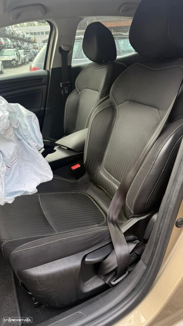 Para Peças Renault Megane Iv Hatchback (B9a/M/N_) - 9