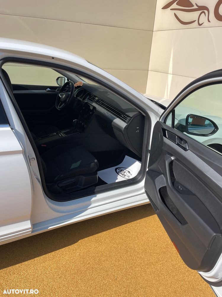 Volkswagen Passat - 21