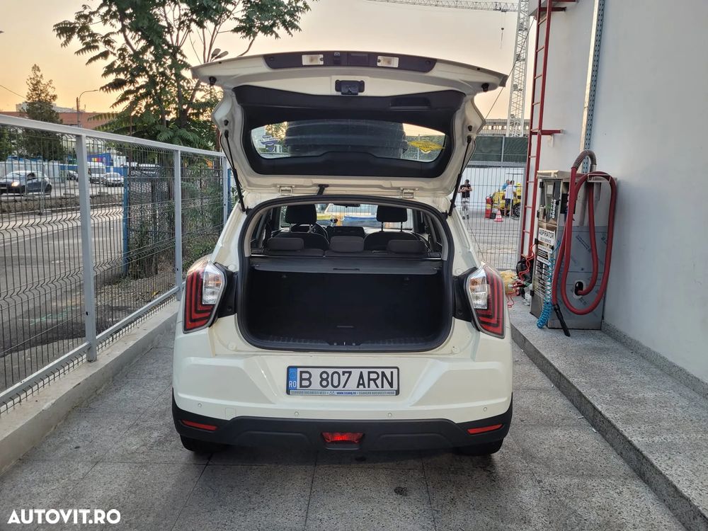 SsangYong Tivoli 1.5L GDI  Turbo STD - 28