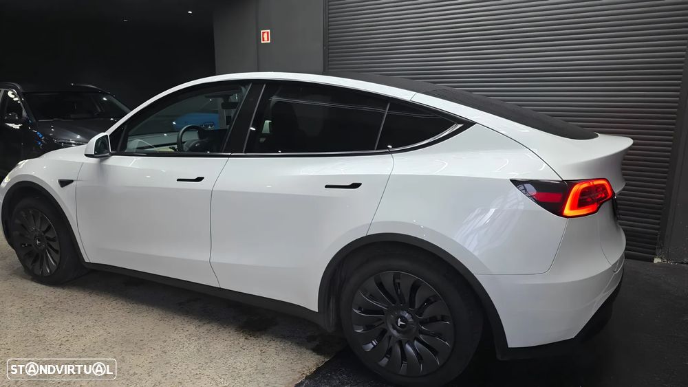 Tesla Model Y Standard - 6