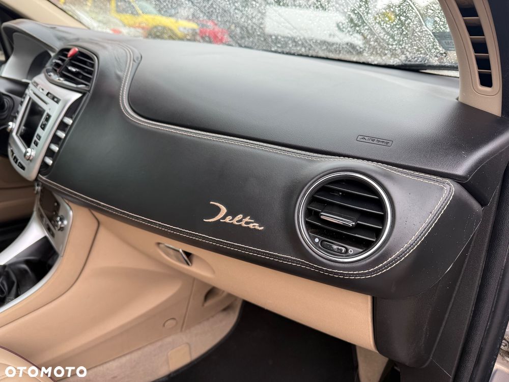 Lancia Delta 1.6 MJ Platino - 27