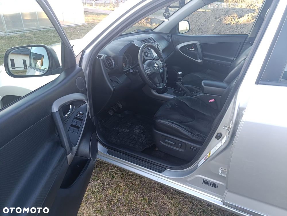 Toyota RAV4 2.2 D-4D Premium - 5