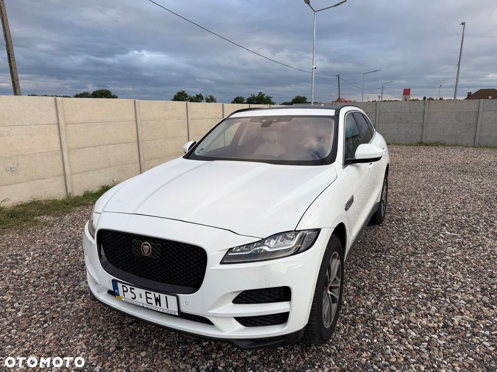 Jaguar F-Pace 25t AWD Prestige - 2