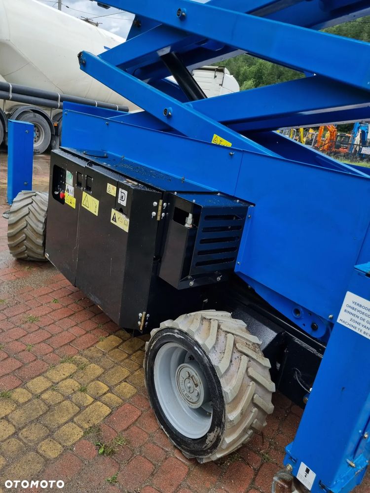 Genie Zwyżka GS-4069RT Podnośnik Nożycowy 14,5 metra jak Nowa 2017r z Norwegii 738mtg 4x4 silnik Kubota - 28