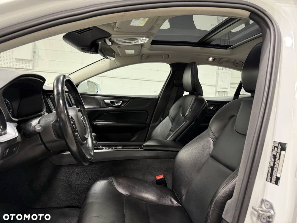 Volvo S60 T6 AWD Geartronic RDesign - 18