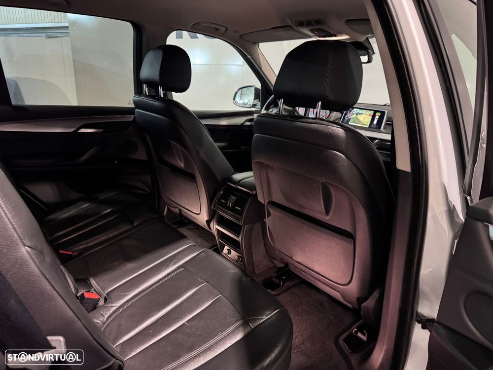 BMW X5 25 d sDrive Comfort 7L - 40