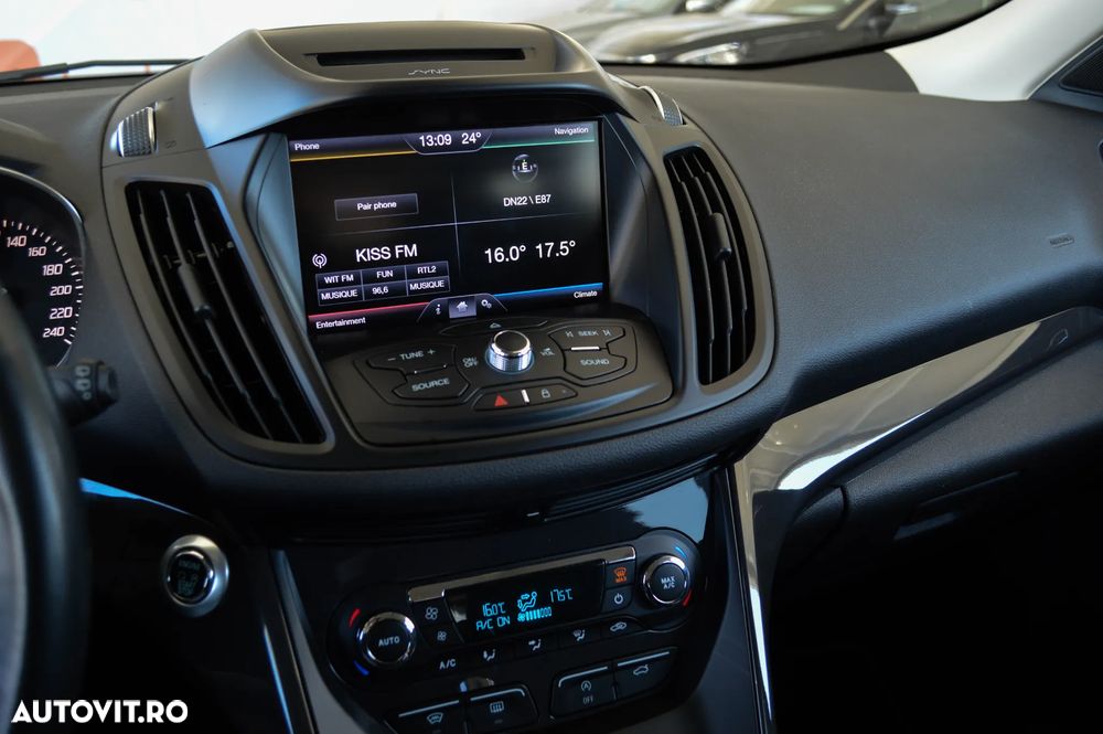 Ford Kuga 2.0 TDCi 2x4 Black & Silver - 12