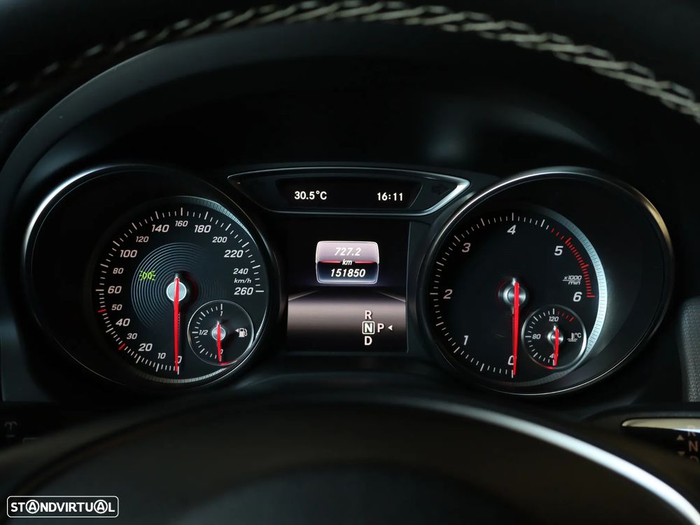 Mercedes-Benz CLA 200 d 7G-DCT Urban - 30
