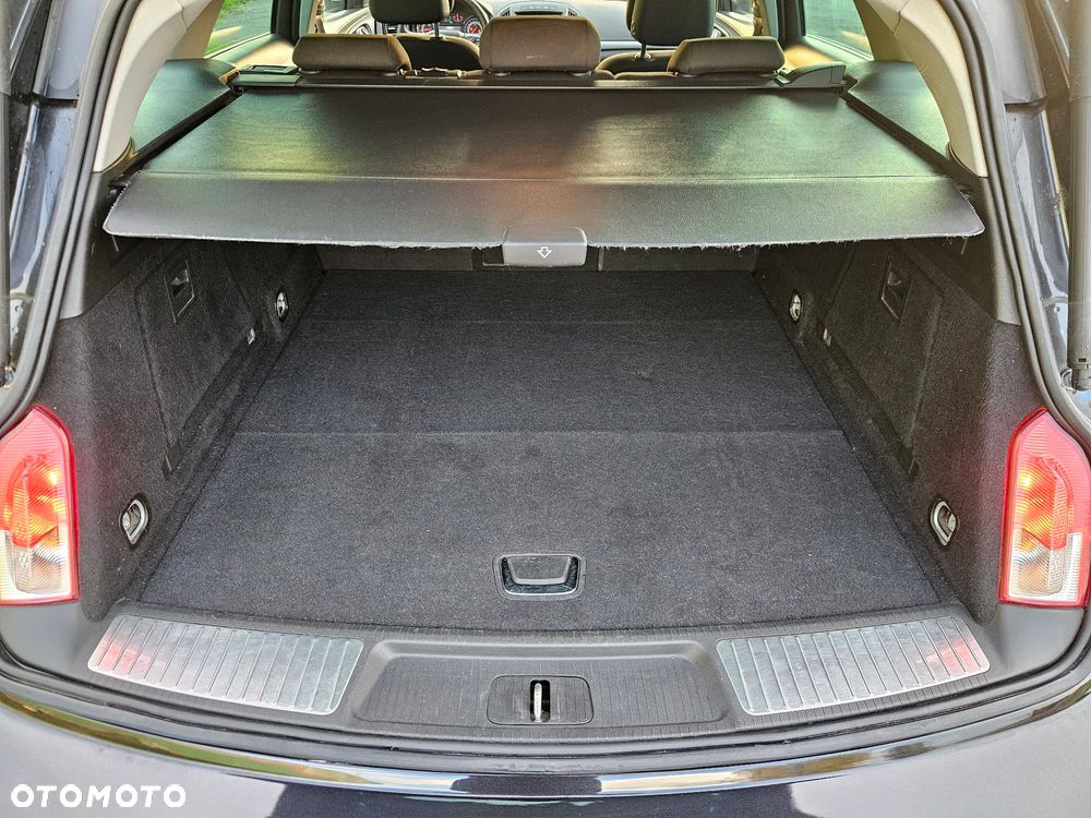 Opel Insignia - 11