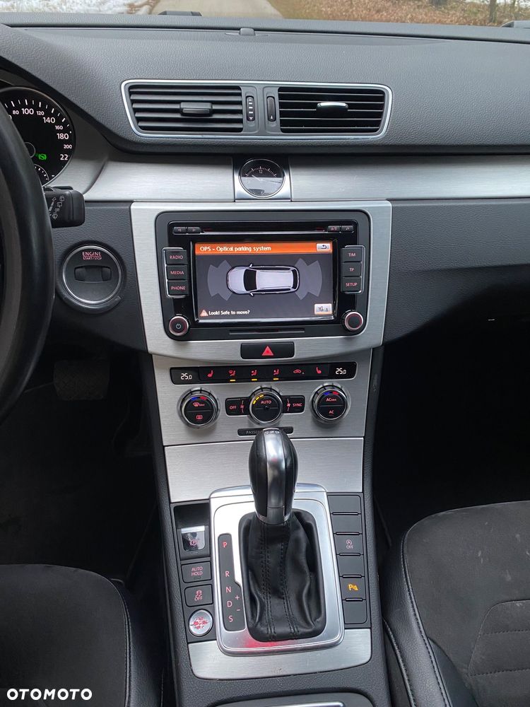 Volkswagen Passat Variant 2.0 TDI Highline DSG - 14