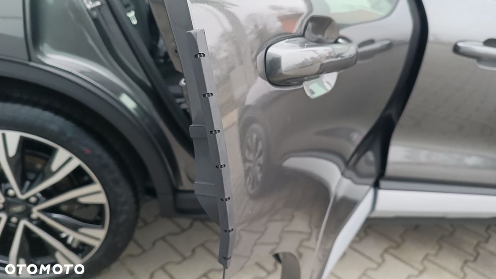 Ford Kuga 2.5 FHEV AWD Active eCVT - 28