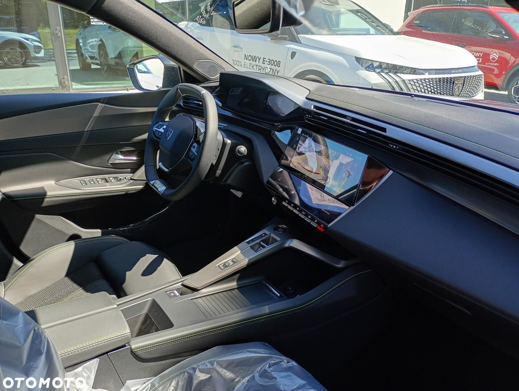 Peugeot 408 - 26