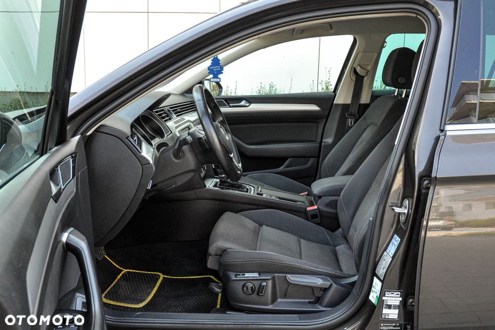 Volkswagen Passat - 7