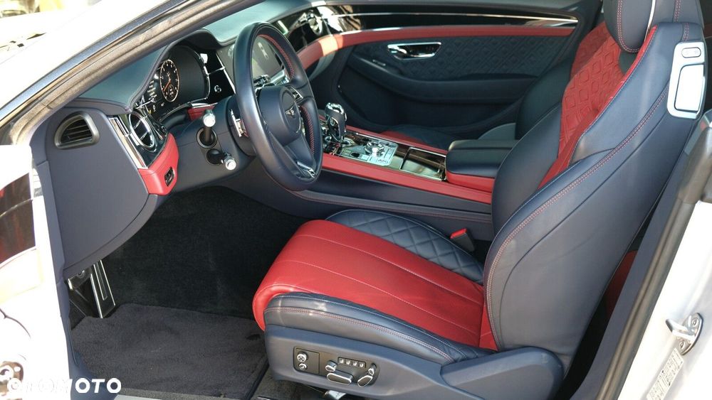 Bentley Continental GT - 16