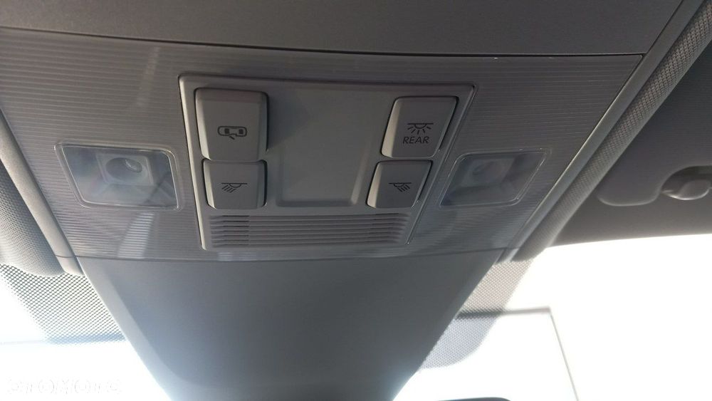 Volkswagen Tiguan - 23